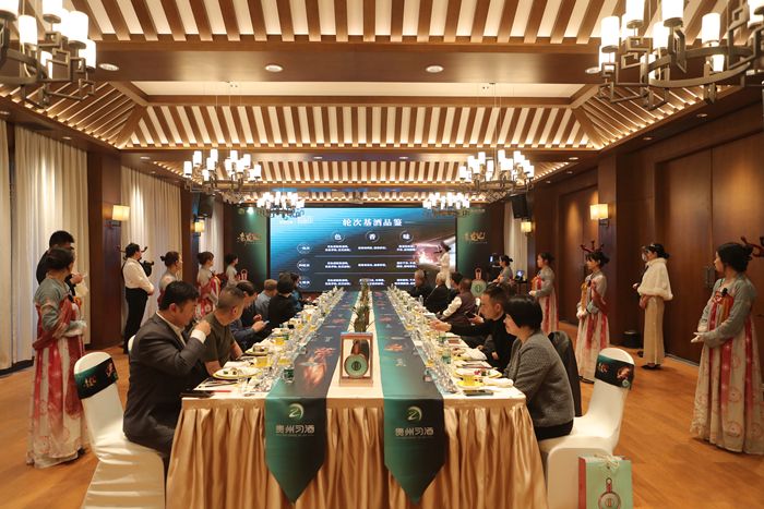 君品薈《老友記》洛陽(yáng)品鑒會(huì)